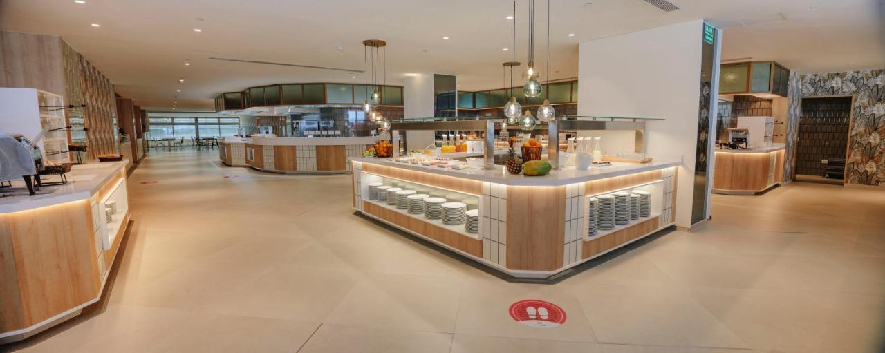 Hotel Cristina By Tigotan Las Palmas - Adults Only Exterior foto The buffet at the lounge