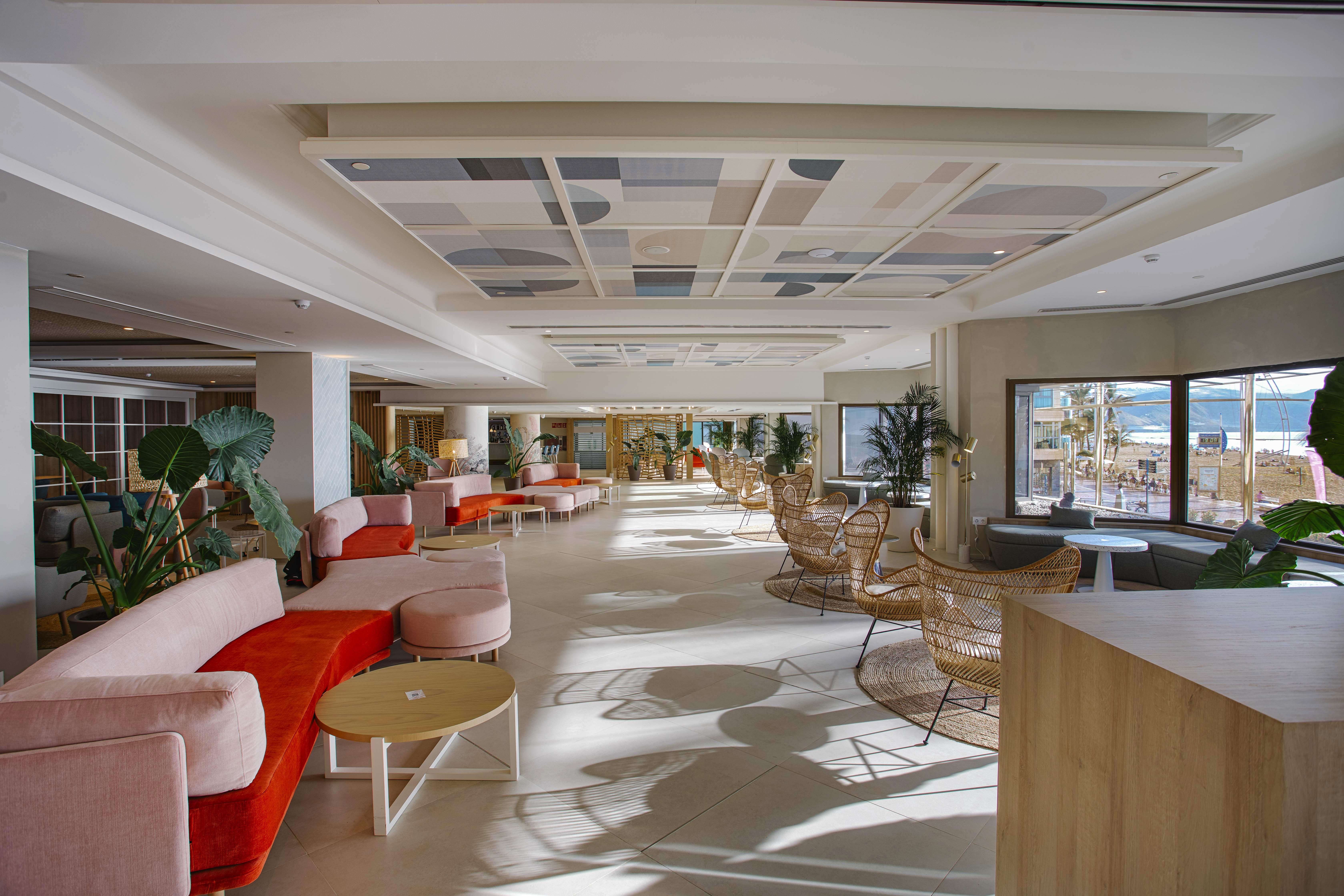 Hotel Cristina By Tigotan Las Palmas - Adults Only Exterior foto The lobby of the hotel