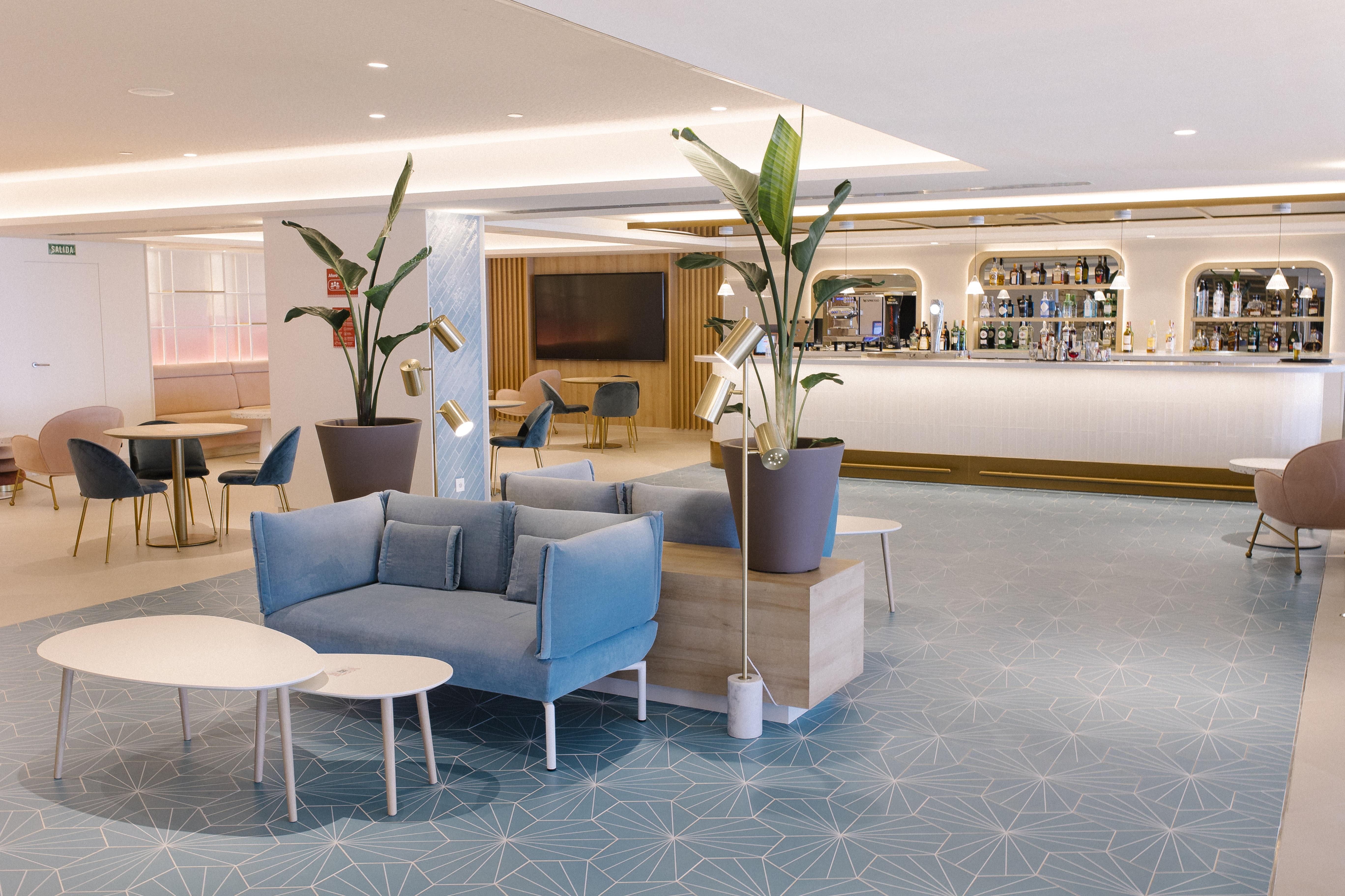 Hotel Cristina By Tigotan Las Palmas - Adults Only Exterior foto The lounge at London Heathrow Airport