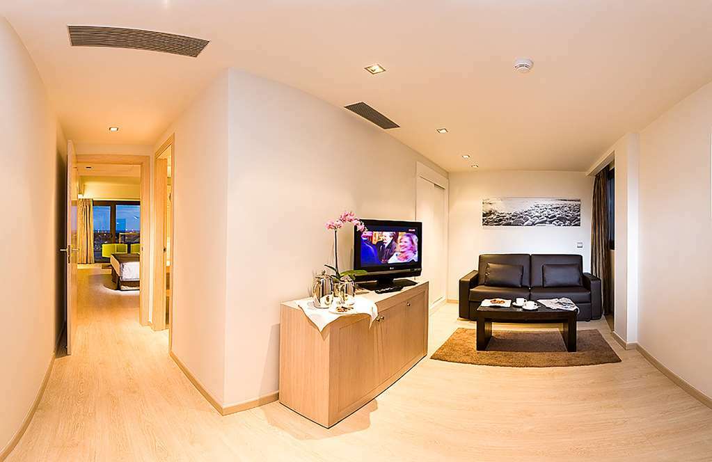 Hotel Cristina By Tigotan Las Palmas - Adults Only Zimmer foto A suite at the hotel